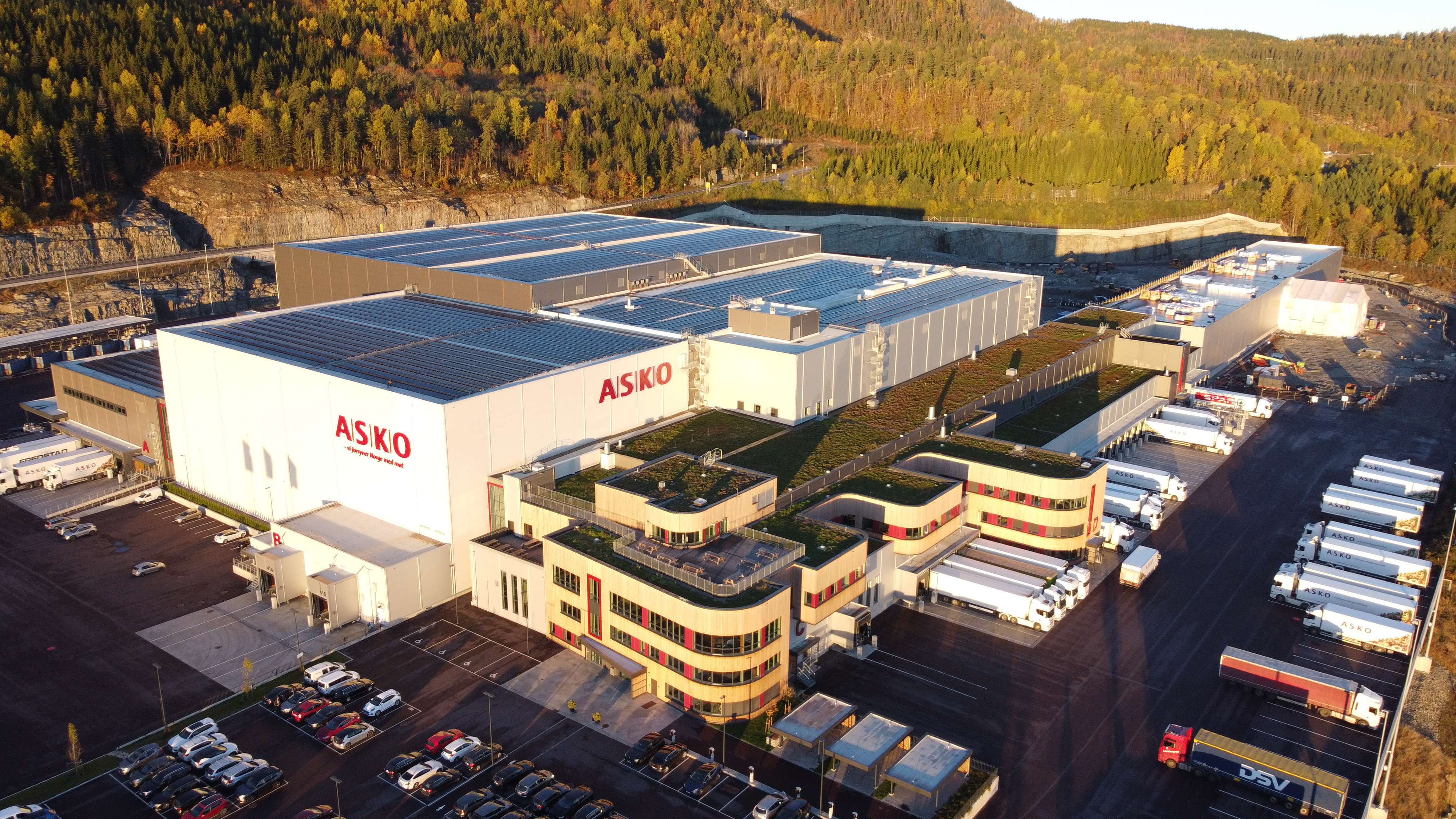 Drone photo of ASKO OSLOFJORD's facility.